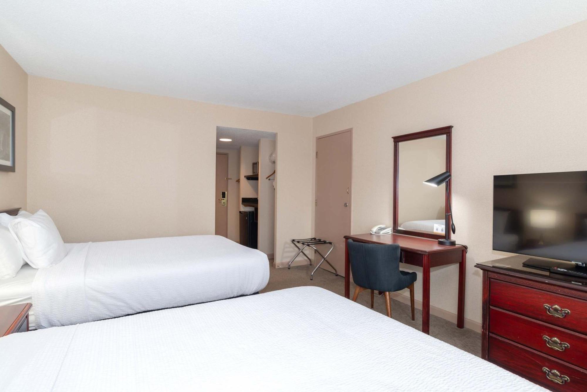 Sandman Hotel Lethbridge Exterior foto